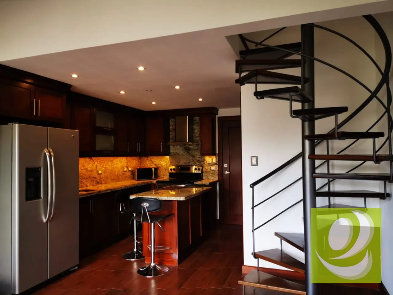 Rento Loft en zona 16 — Apartamento en Alquiler en Zona 16, Guatemala, Ciudad — foto 1 de 4