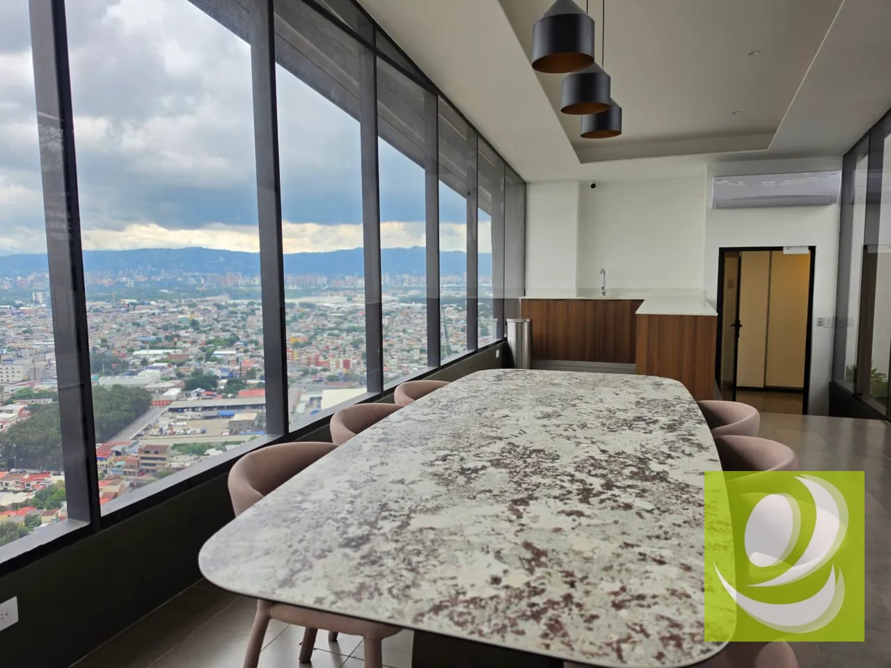 Apartamento en Renta en Nivel alto zona 11 — Apartamento en Alquiler en Zona 11, Guatemala, Ciudad — foto 2 de 5