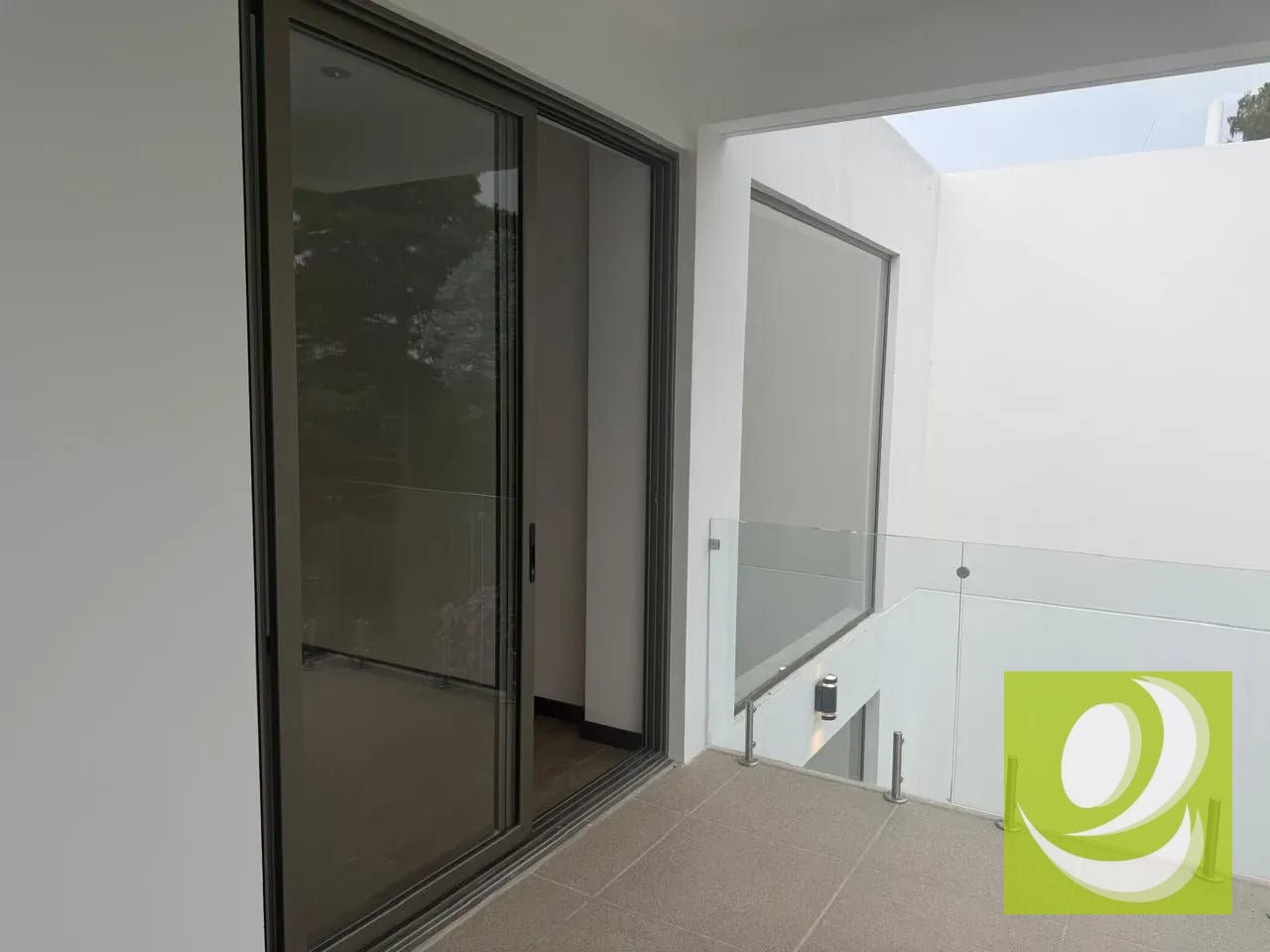 Descubre esta casa en Venta Las 3 Ceibas San Cristóbal — Casa en Venta en Vista al Valle, Zona 8 Mixco, Guatemala, Ciudad — foto 4 de 6
