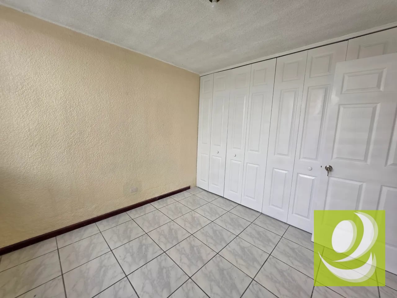 Apartamento en Alquiler en Residenciales V Zona 11 — Apartamento en Alquiler en Zona 11, Guatemala, Ciudad — foto 3 de 11