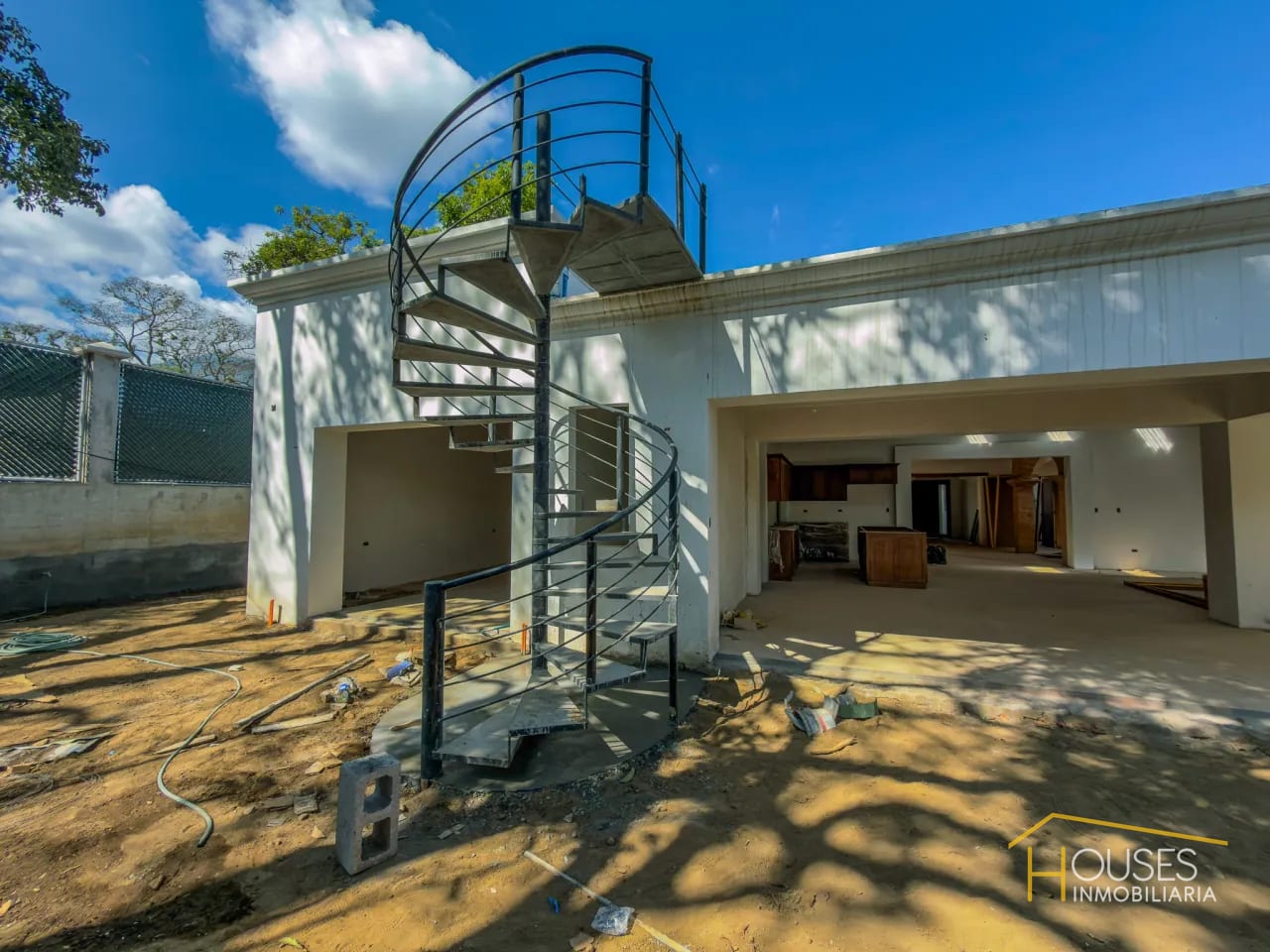 Vendo Casa en San Juan del Obispo, Sacatepéquez — Casa en Venta en Antigua, Sacatepéquez — foto 13 de 17