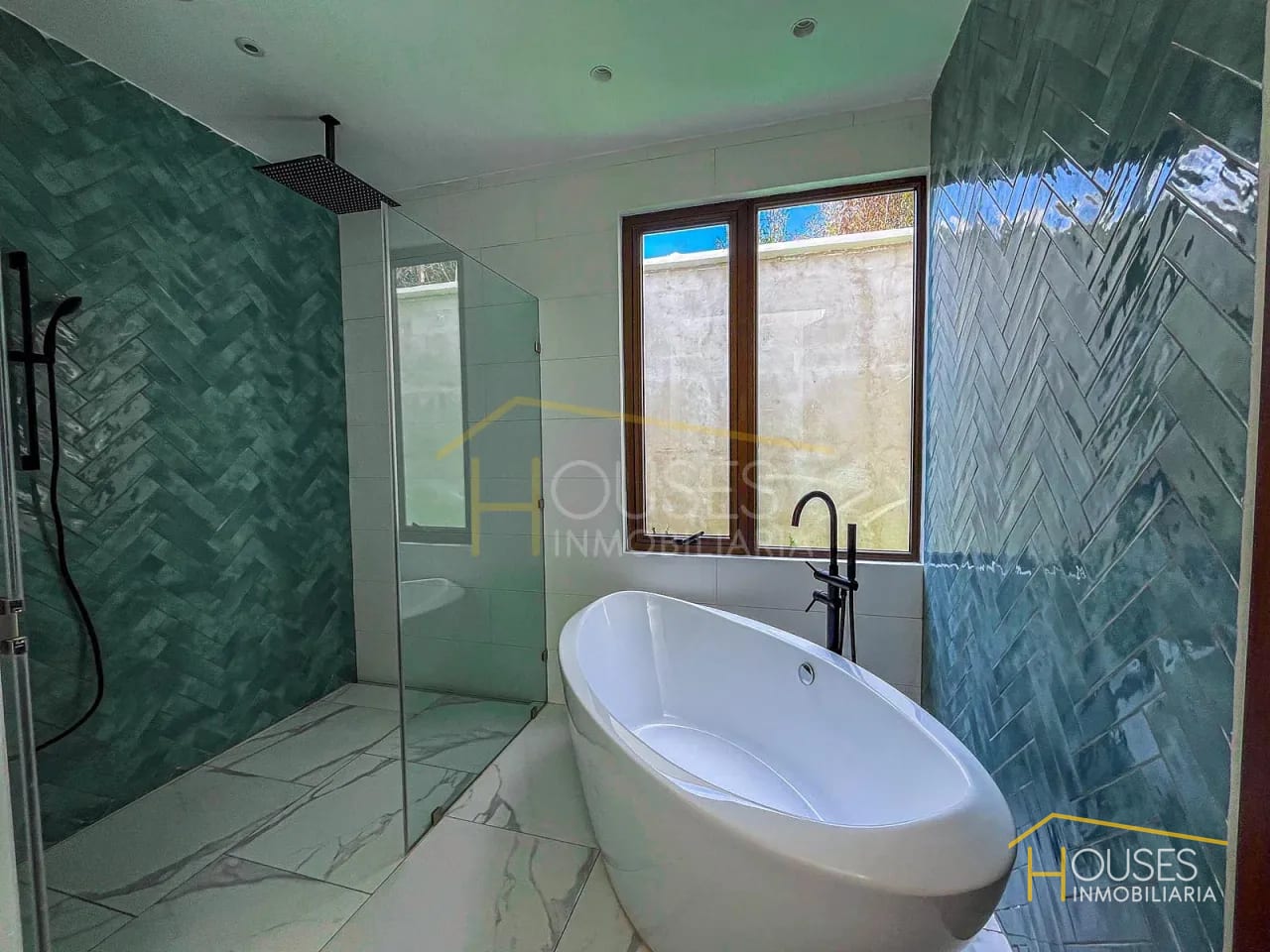 Vendo Casa en Condado del Obispo, Antigua Guatemala — Casa en Venta en Antigua, Sacatepéquez — foto 9 de 14