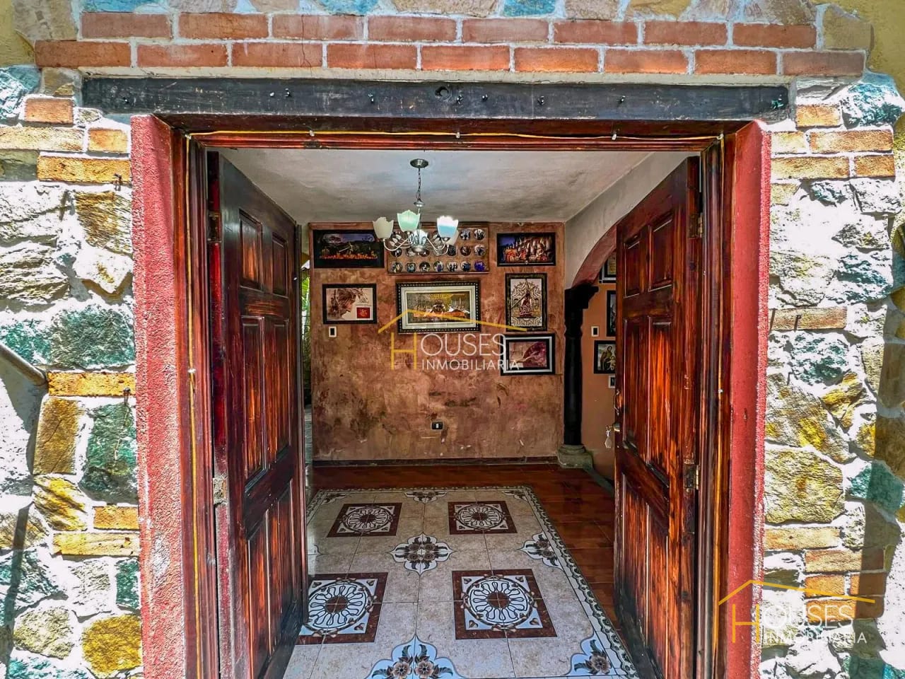 Vendo Casa en Antigua Guatemala — Casa en Venta en Antigua, Sacatepéquez — foto 2 de 14