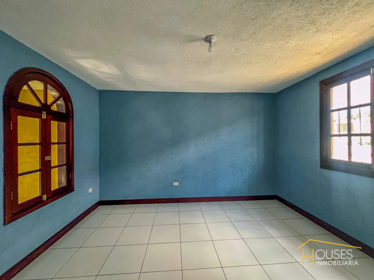 Rento Casa en San Pedro las Huertas, Antigua G. — Casa en Alquiler en San Pedro Las Huertas, Antigua, Sacatepéquez — foto 14 de 16