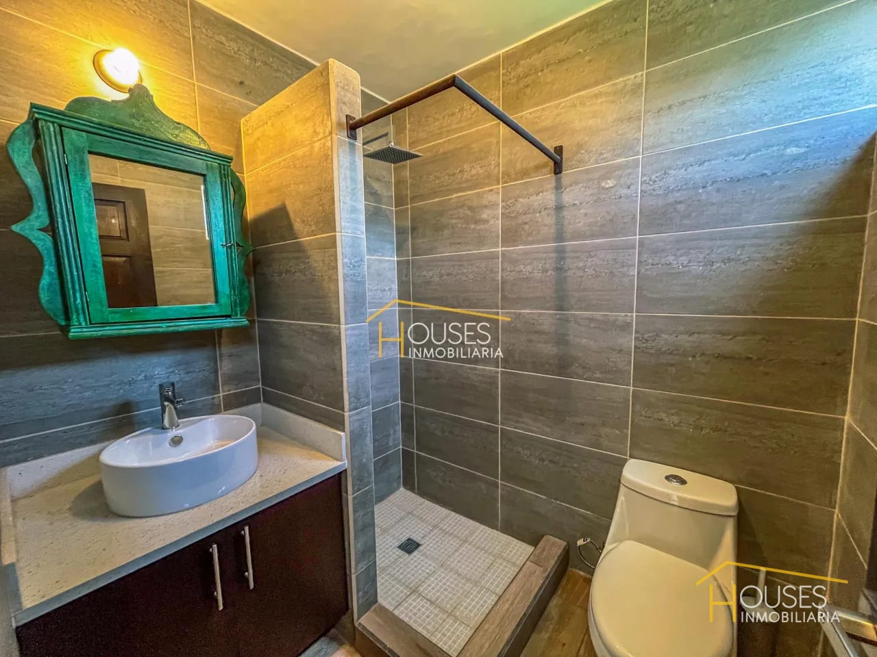 Vendo Casa en Condominio Santa Delfina, San Pedro las Huertas — Casa en Venta en Santa Delfina, Antigua, Sacatepéquez — foto 9 de 10