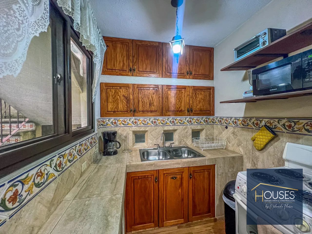 Rento Apartamento en Gravileas y Jacarandas, Antigua G. — Apartamento en Alquiler en Las Gravileas, Antigua, Sacatepéquez — foto 3 de 13