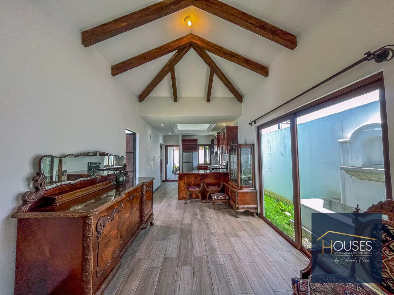 Vendo Casa en Condominio Santa Delfina, San Pedro las Huertas — Casa en Venta en Santa Delfina, Antigua, Sacatepéquez — foto 1 de 16