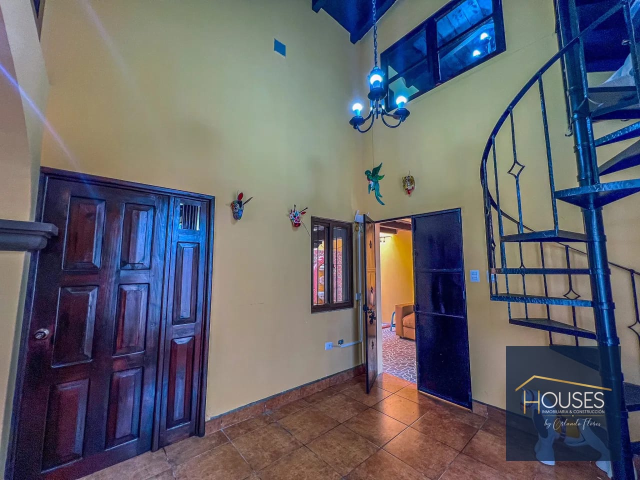 Rento Casa Amoblada de Esquina en Antigua Guatemala — Casa en Alquiler en Antigua, Sacatepéquez — foto 3 de 14
