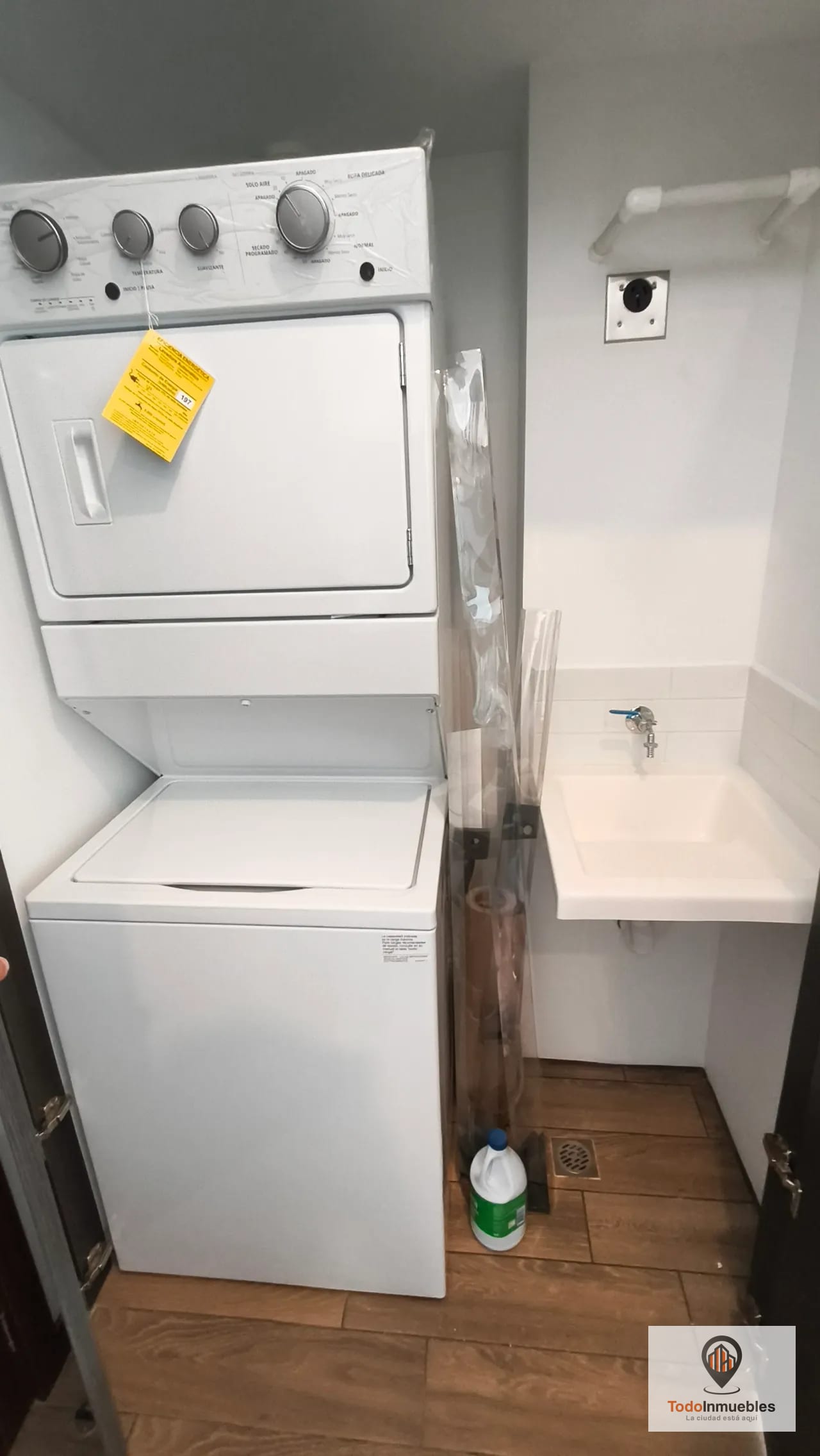 Apartamento en Renta en z4 Inara — Apartamento en Alquiler en Inara Cuatro Norte, Zona 4, Guatemala, Ciudad — foto 13 de 16