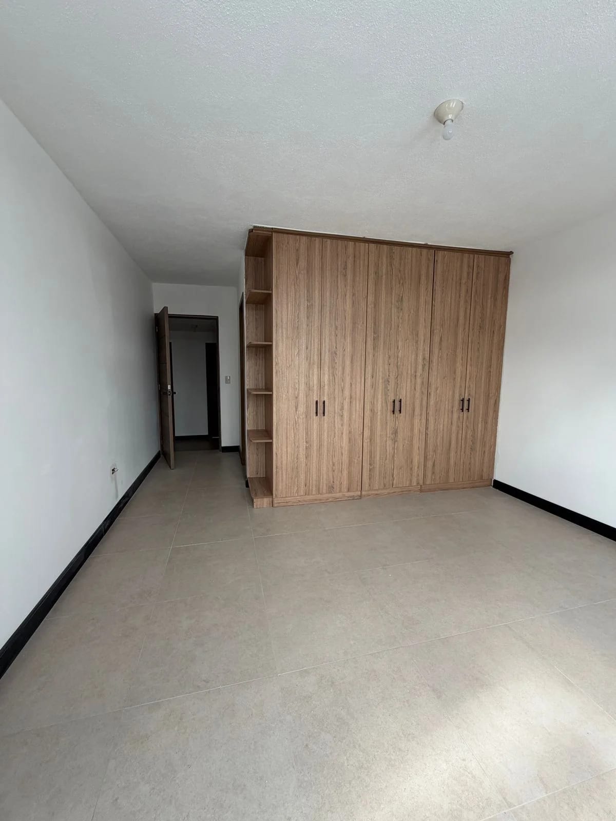 BELLA CASA GRANAI II — Casa en Venta en Granai & Townson, Zona 11, Guatemala, Ciudad — foto 4 de 9