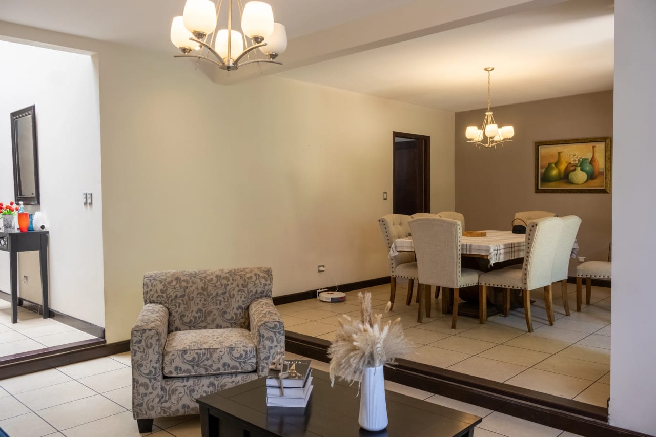 VENTA CASA ENSENADA SAN ISIDRO Z16 — Casa en Venta en Ensenada de San Isidro, Zona 16, Guatemala, Ciudad — foto 2 de 10
