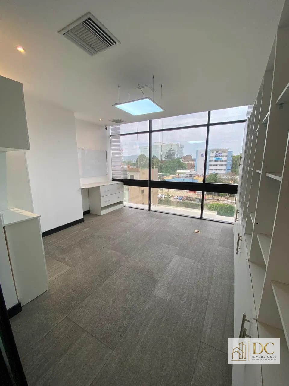 đ ClĂnica MĂŠdica en Venta â 50 M² + 2 Parqueos | Renovati | Zona 10 â ClĂnica en Venta en Renovati, Zona 10, Guatemala, Ciudad â foto 5 de 6