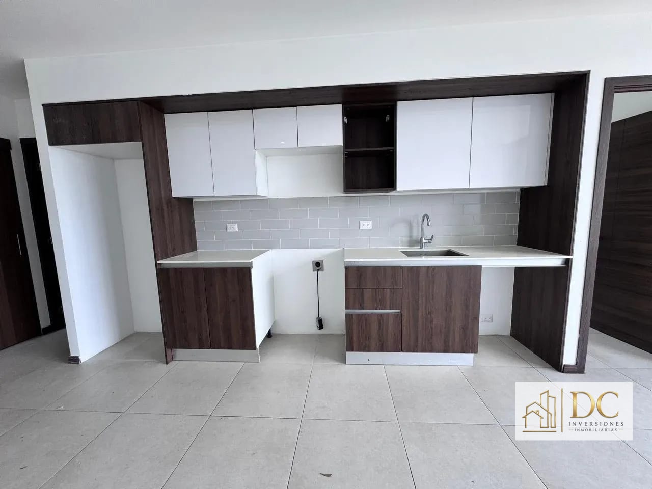 📍 Apartamento en Renta – 2 Hab + Pet Friendly + Vista Panorámica | Mira 10 | Zona 10 — Apartamento en Alquiler en Mira, Zona 10, Guatemala, Ciudad — foto 2 de 12