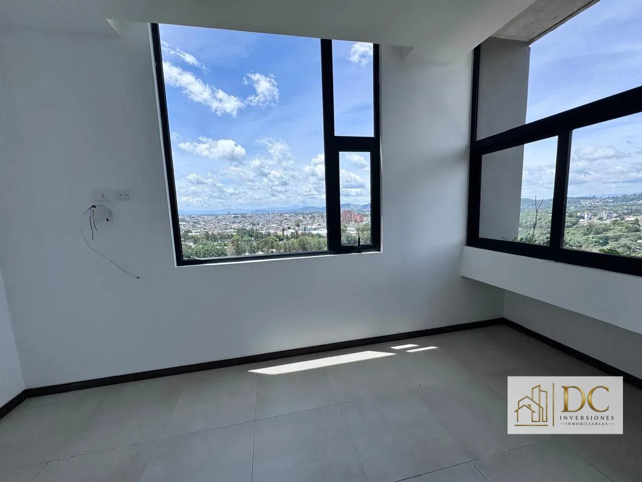 📍 Apartamento en Renta – 2 Hab + Pet Friendly + Vista Panorámica | Mira 10 | Zona 10 — Apartamento en Alquiler en Mira, Zona 10, Guatemala, Ciudad — foto 4 de 12