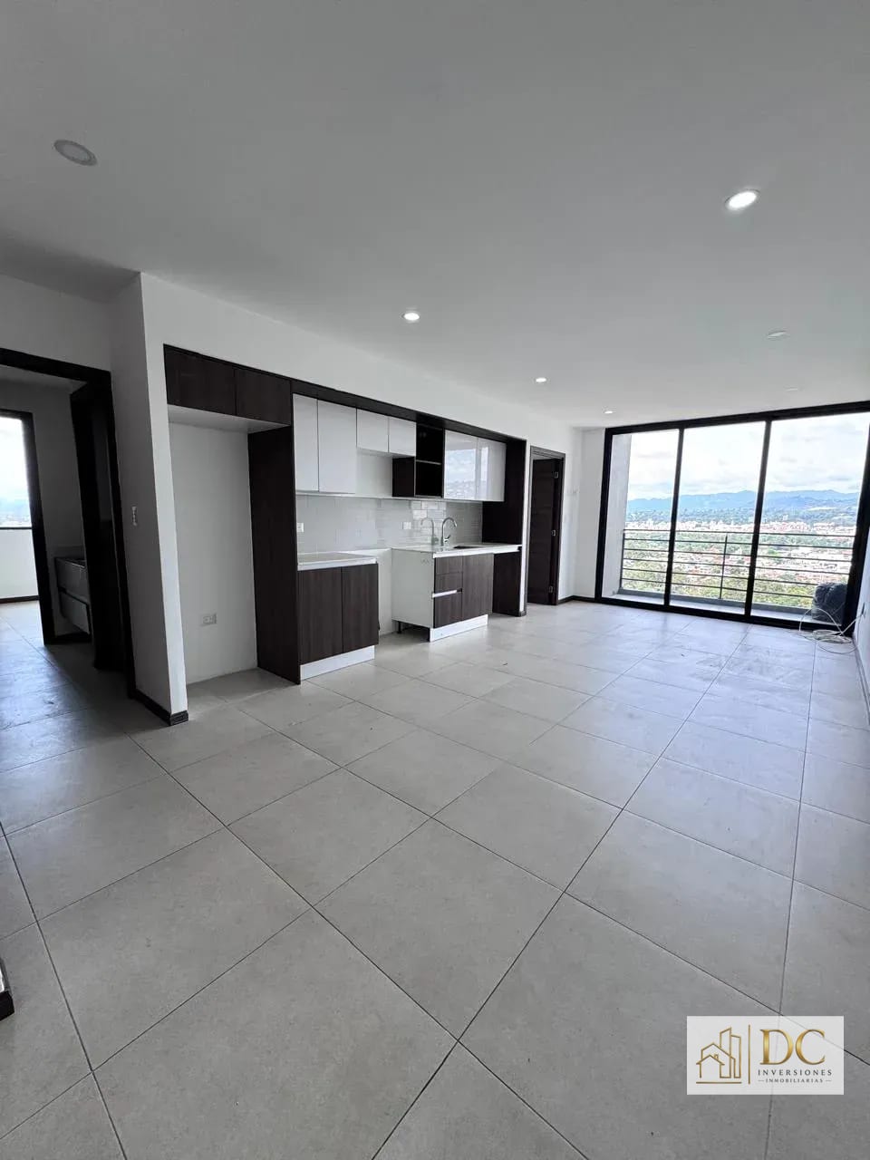 📍 Apartamento en Renta – 2 Hab + Pet Friendly + Vista Panorámica | Mira 10 | Zona 10 — Apartamento en Alquiler en Mira, Zona 10, Guatemala, Ciudad — foto 6 de 12