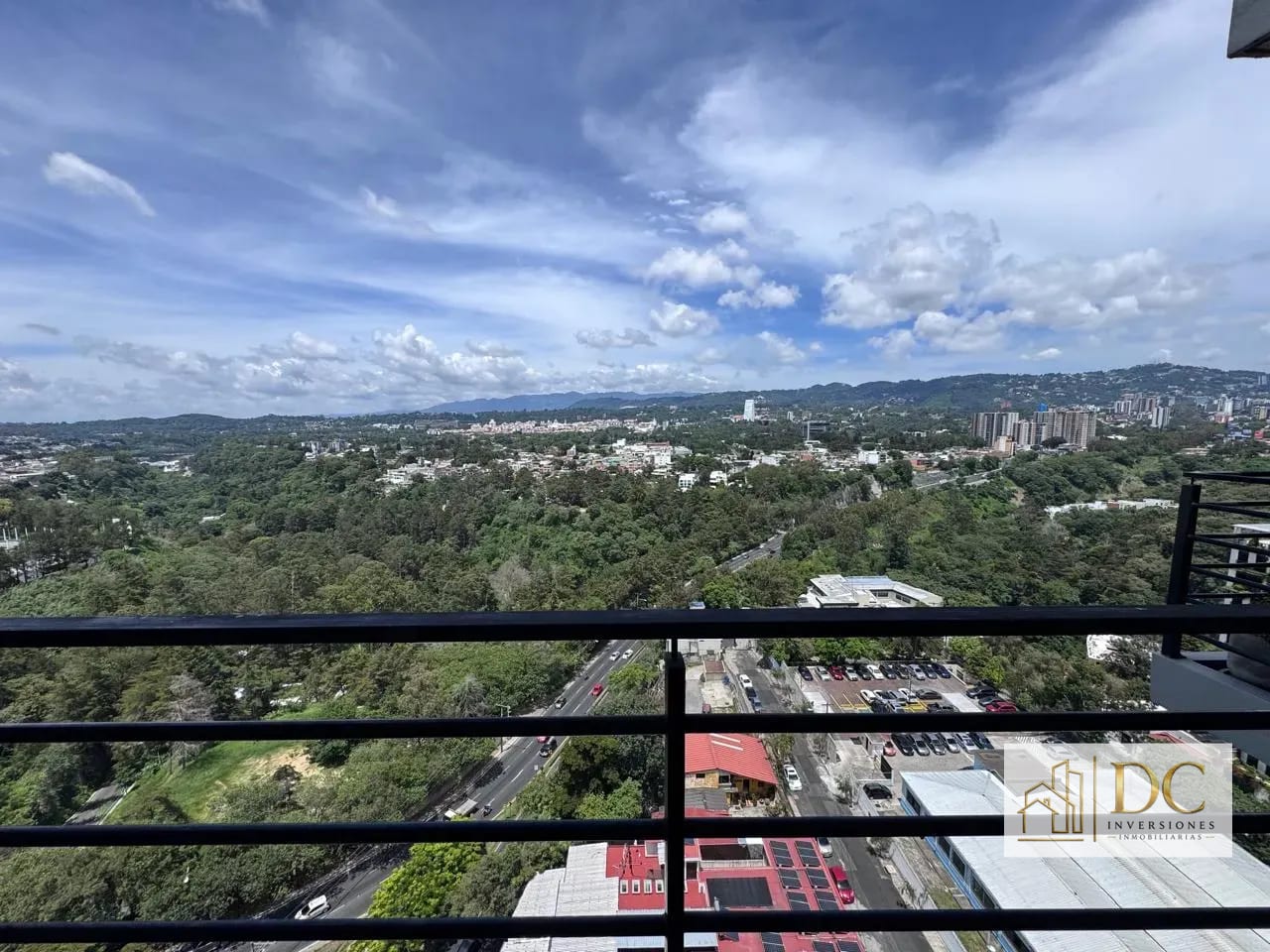📍 Apartamento en Renta – 2 Hab + Pet Friendly + Vista Panorámica | Mira 10 | Zona 10 — Apartamento en Alquiler en Mira, Zona 10, Guatemala, Ciudad — foto 10 de 12