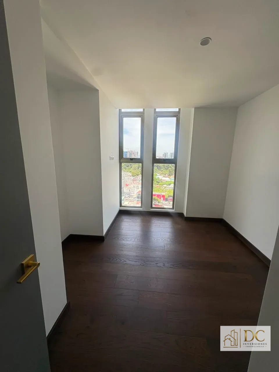 đ Apartamento en Renta â 3 Hab + LĂnea Blanca + Nivel Alto | Atarah | Zona 10 â Apartamento en Alquiler en Atarah, Zona 10, Guatemala, Ciudad â foto 8 de 15
