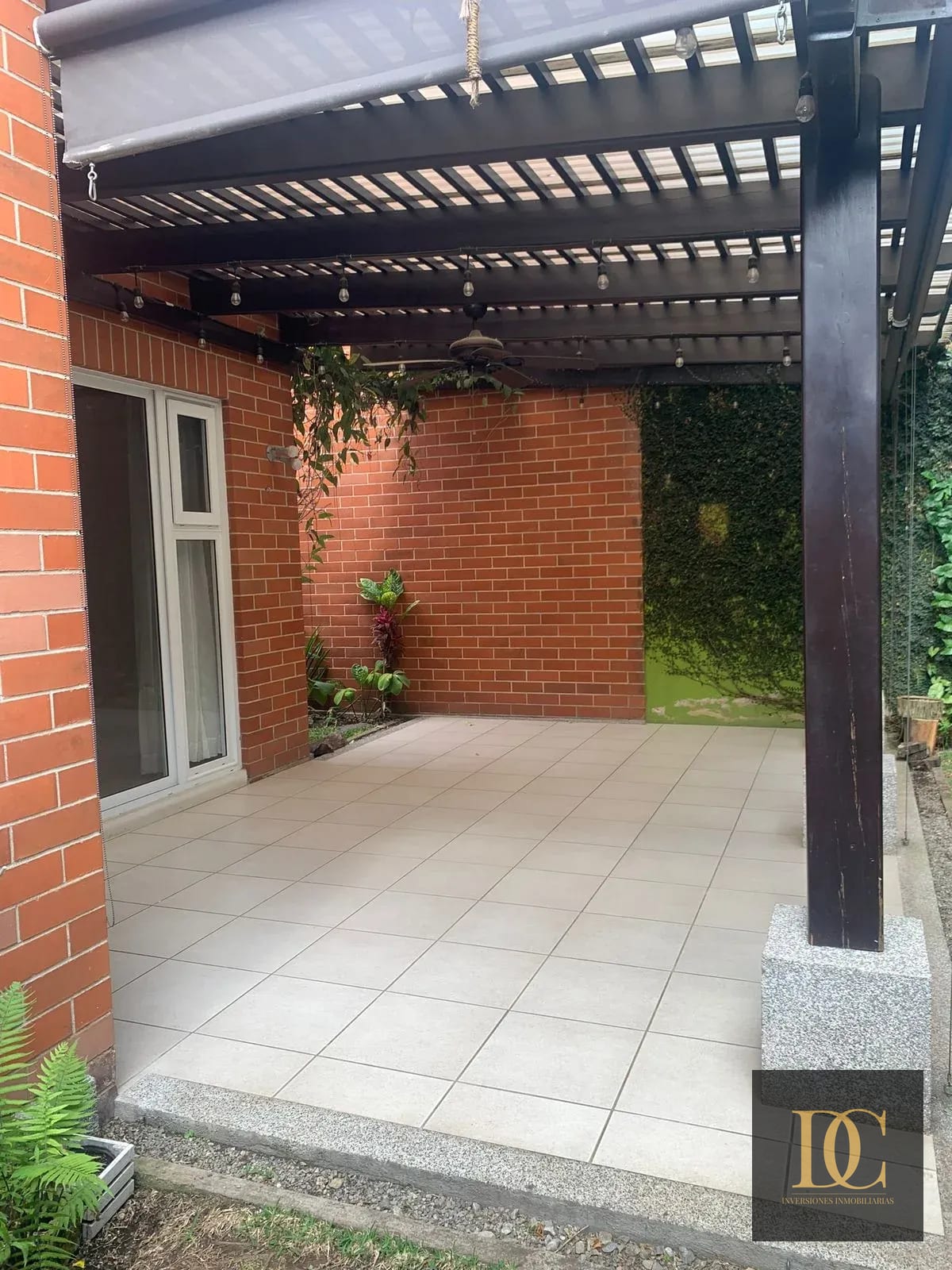 📍 Casa en Venta – 3 Hab + Jardín | Ensenada de San Isidro | Zona 16 — Casa en Venta en Alamedas de San Isidro, Zona 16, Guatemala, Ciudad — foto 1 de 13