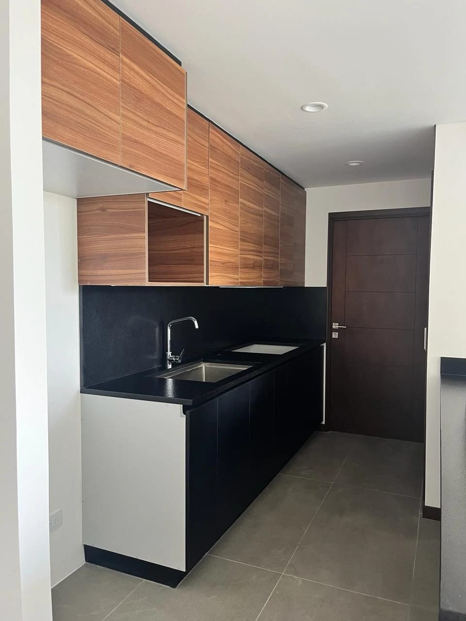 APARTAMENTO ZONA 14 — Apartamento en Venta en Zona 14, Guatemala, Ciudad — foto 3 de 7