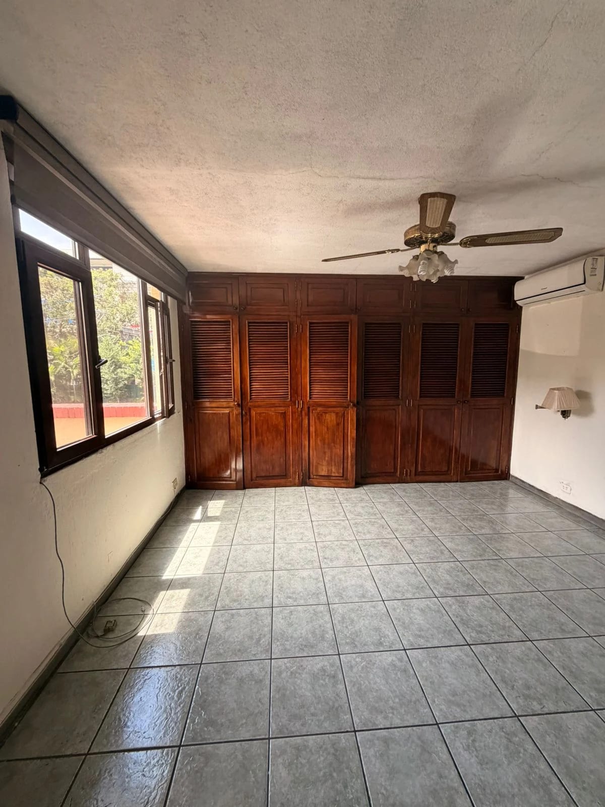 casa en Alquiler zona 10 — Casa en Alquiler en Zona 10, Guatemala, Ciudad — foto 10 de 11