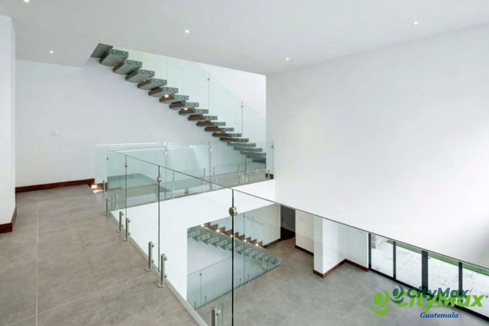 En venta Lujosa Casa en la zona 16 El Pulte - 3
