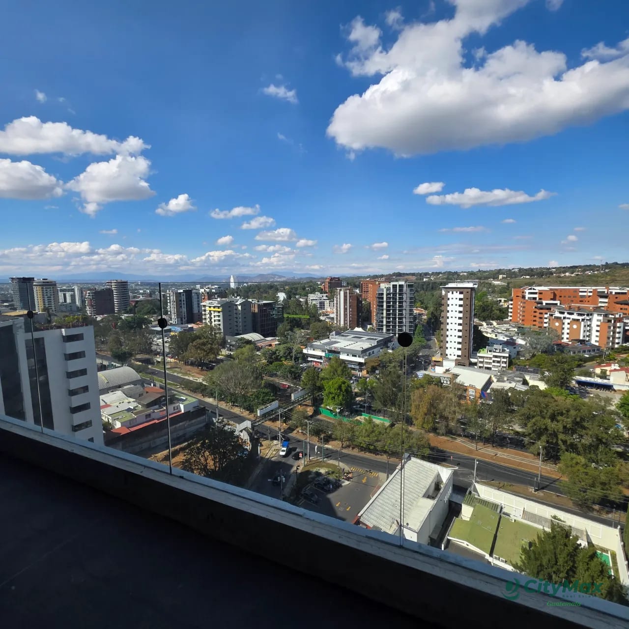 Apartamento 3 Dormitorios en Venta Zona 15 Nivel Alto — Apartamento en Venta en Vista Hermosa II, Zona 15, Guatemala, Ciudad — foto 2 de 9