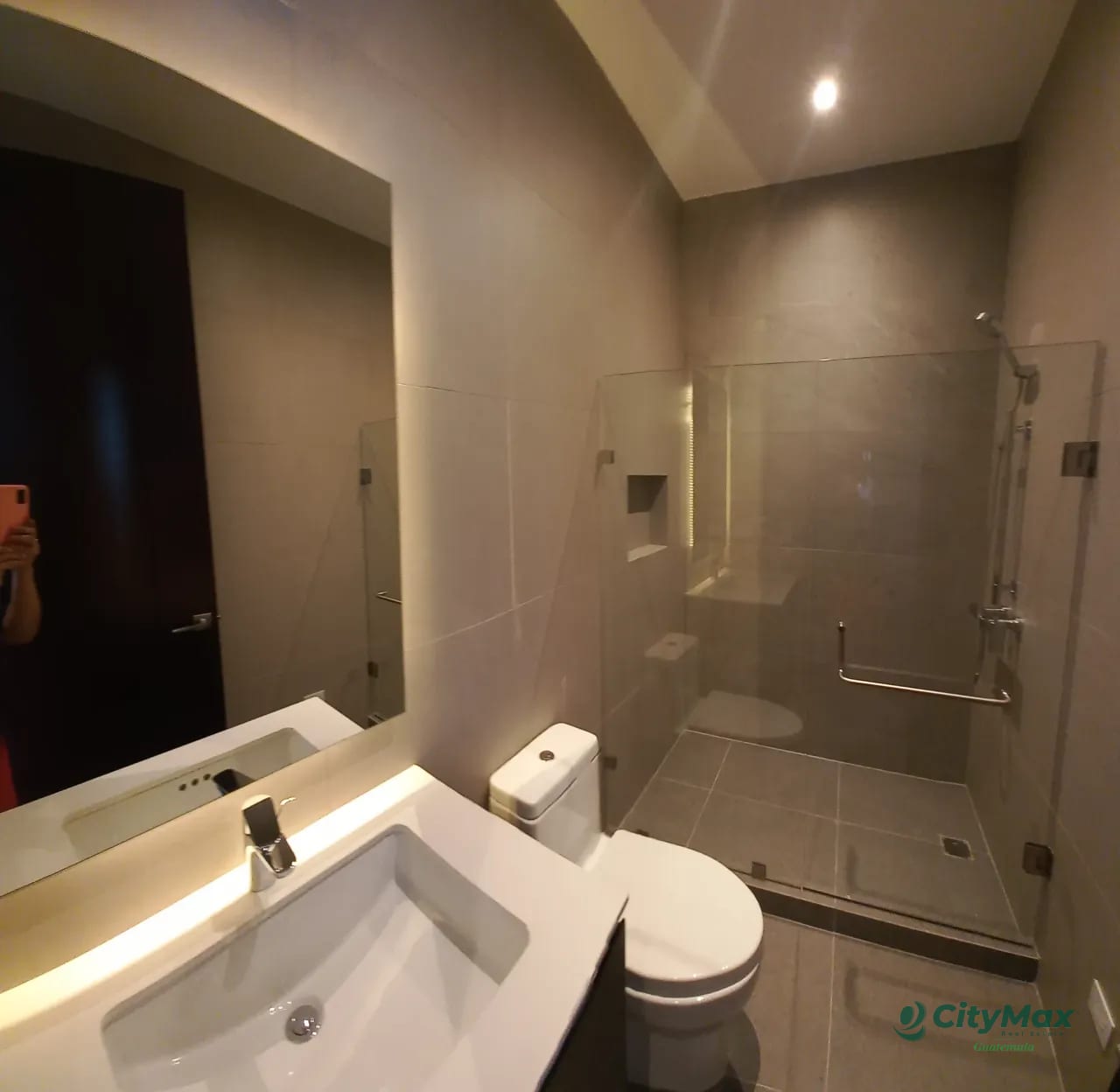 Apartamento en venta o Alquiler en zona 14 Guatemala — Apartamento en Venta en Echo, Zona 14, Guatemala, Ciudad — foto 4 de 10