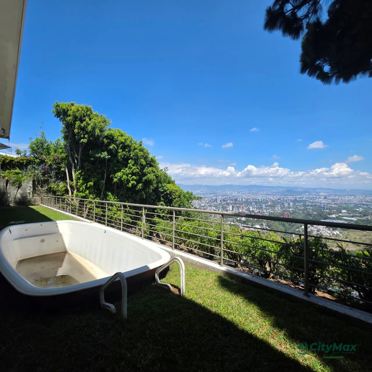 Lujosa Mansion en venta Las Nubes Ciudad Guatemala — Casa en Venta en km 11-15, Carretera a El Salvador, Guatemala, Ciudad — foto 8 de 9