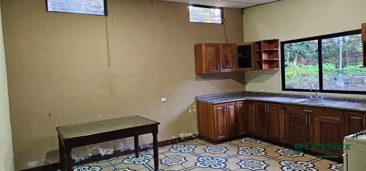 Amplia Casa en Venta o Renta en Colmenas Villas Canales — Casa en Venta en Villa Canales, Guatemala, Ciudad — foto 4 de 11
