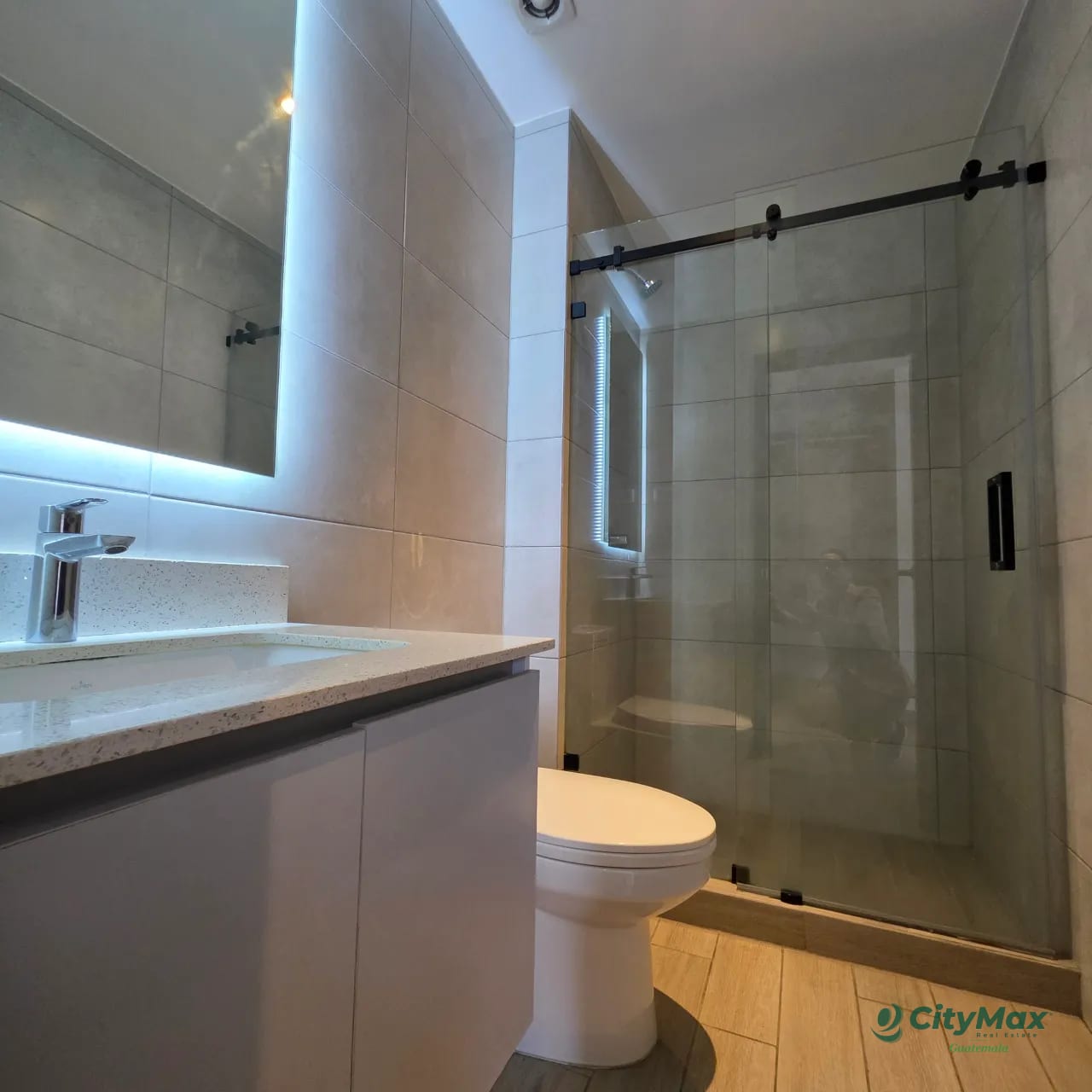 Apartamento en Alquiler en Zona 10 Guatemala — Apartamento en Alquiler en Parque 10, Zona 10, Guatemala, Ciudad — foto 5 de 15