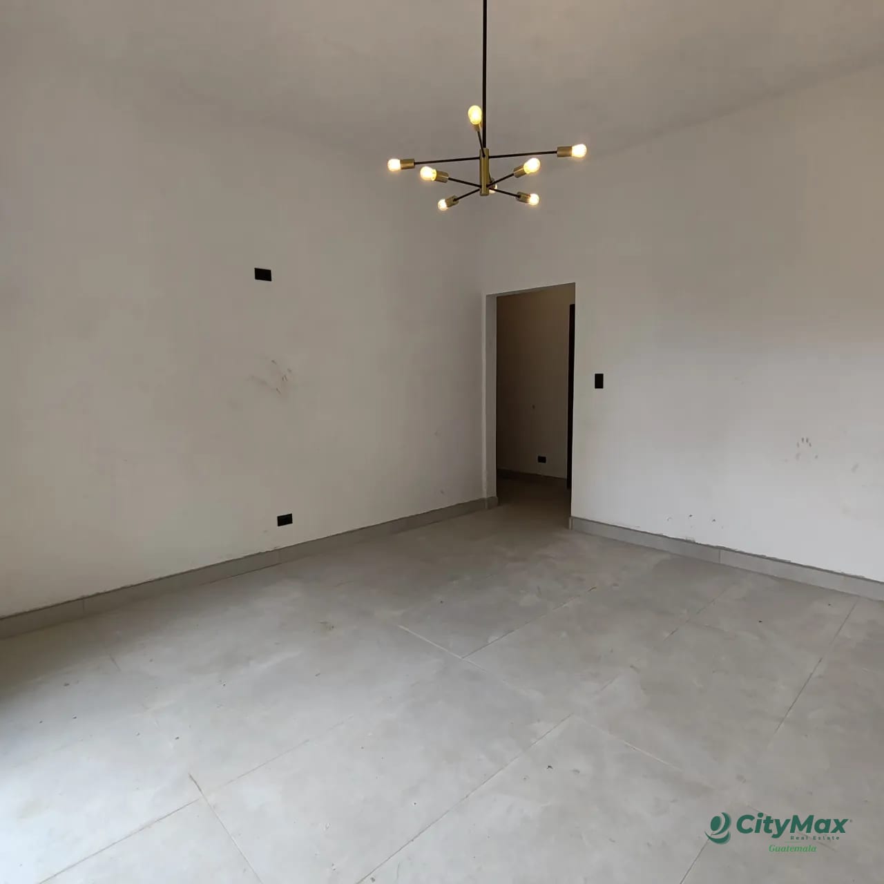 Casa en Venta de 1 Nivel en San Lucas, La Antigua — Casa en Venta en San Lucas Sacatepéquez, Sacatepéquez — foto 1 de 9