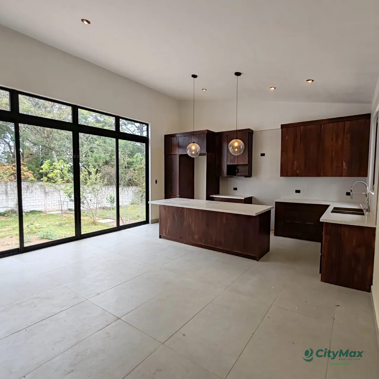 Casa en Venta de 1 Nivel en San Lucas, La Antigua — Casa en Venta en San Lucas Sacatepéquez, Sacatepéquez — foto 6 de 9