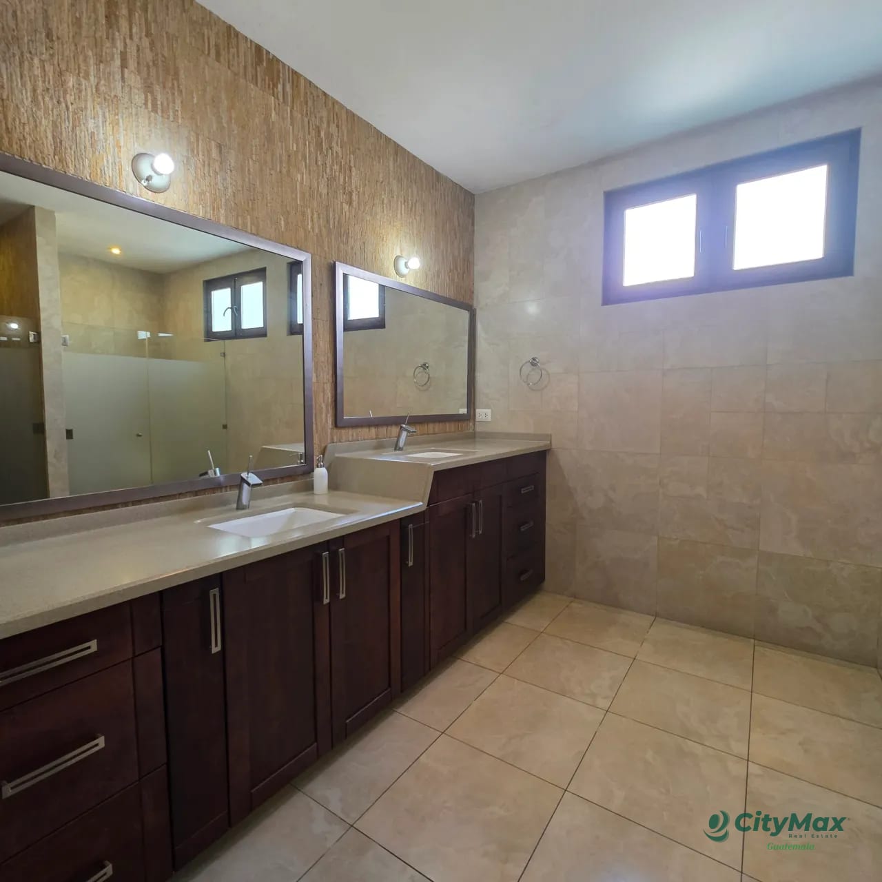 Lujosa Mansión en venta Las Nubes Ciudad Guatemala — Casa en Venta en km 11-15, Carretera a El Salvador, Guatemala, Ciudad — foto 16 de 16