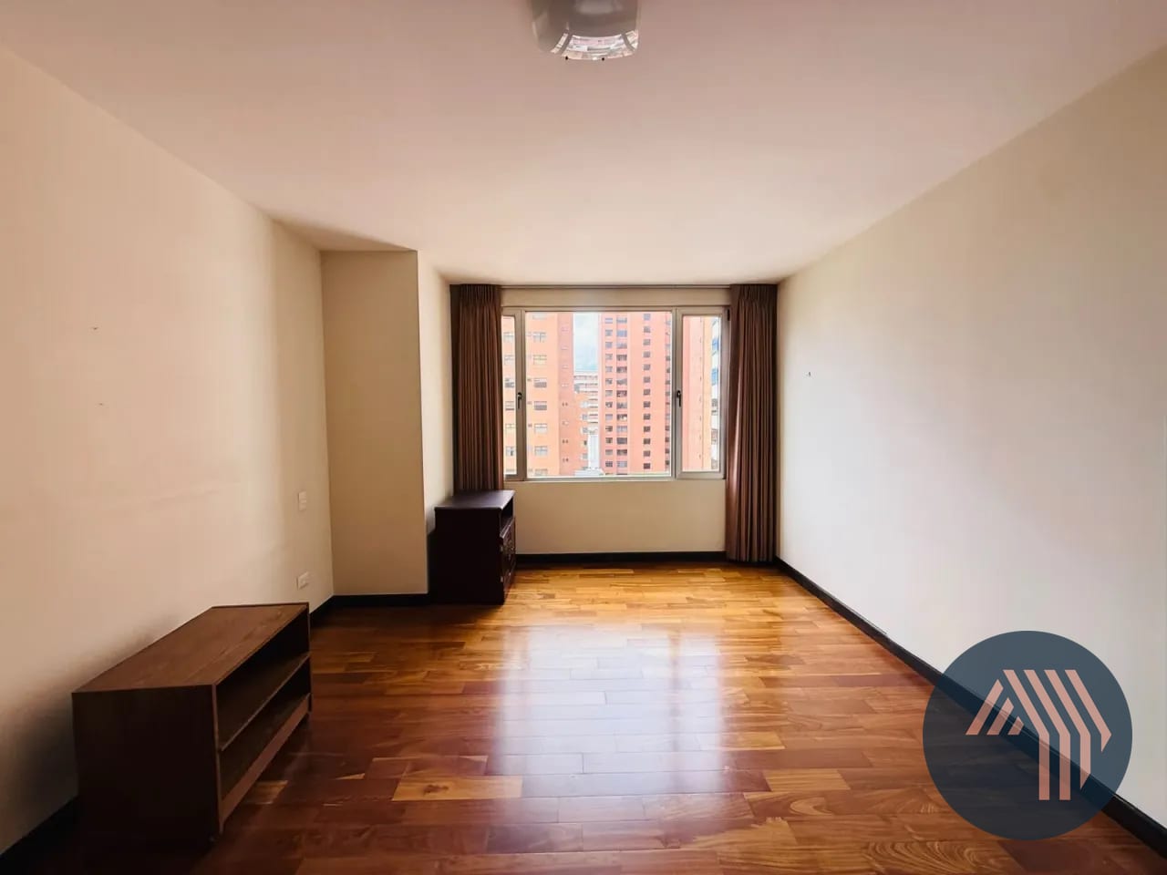 Alquiler de Amplio y Céntrico Apartamento - Aria, Zona 10 — Apartamento en Alquiler en Aria, Zona 10, Guatemala, Ciudad — foto 7 de 12