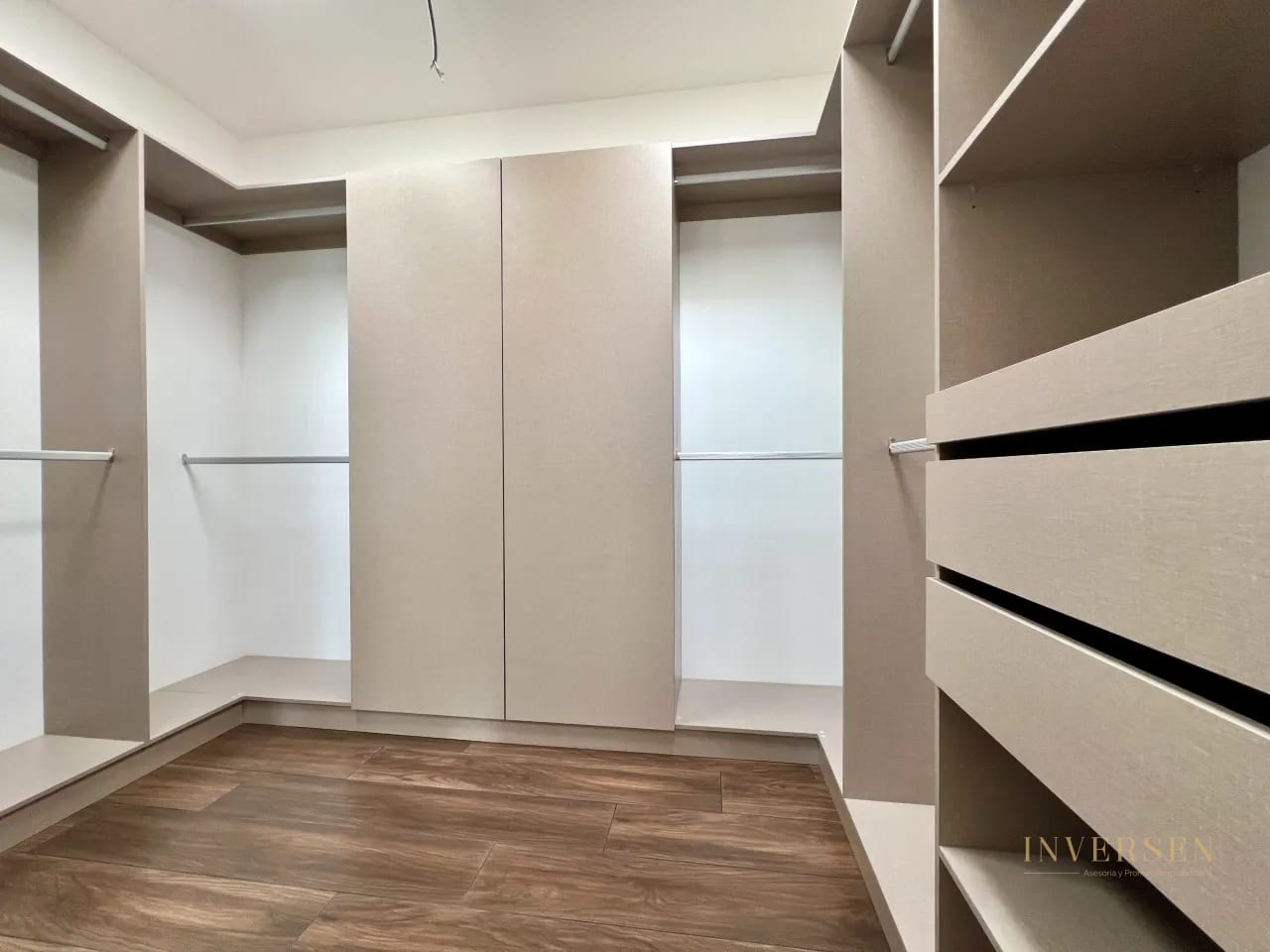 Casa en venta en zona 10 - Molie — Casa en Venta en Zona 10, Guatemala, Ciudad — foto 9 de 16