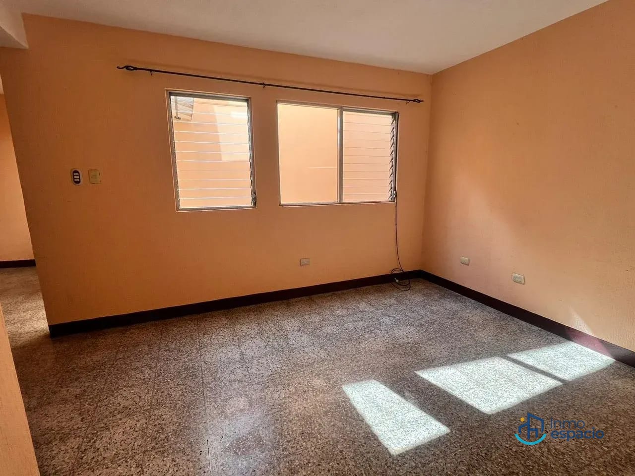 Casa en venta en San Cristóbal — Casa en Venta en Zona 8 Mixco, Guatemala, Ciudad — foto 9 de 17