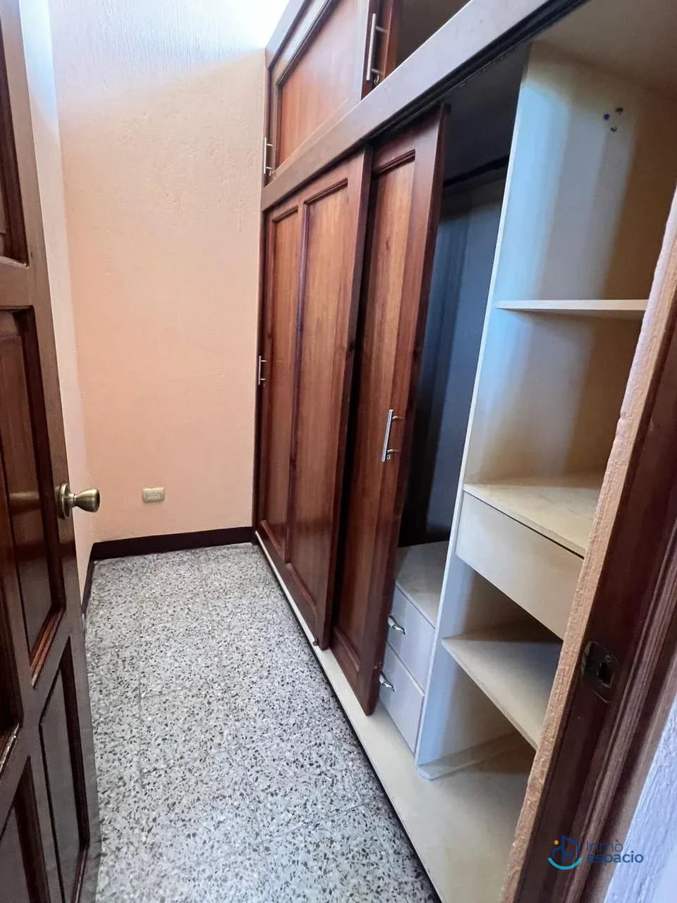 Casa en venta en San Cristóbal — Casa en Venta en Zona 8 Mixco, Guatemala, Ciudad — foto 10 de 17