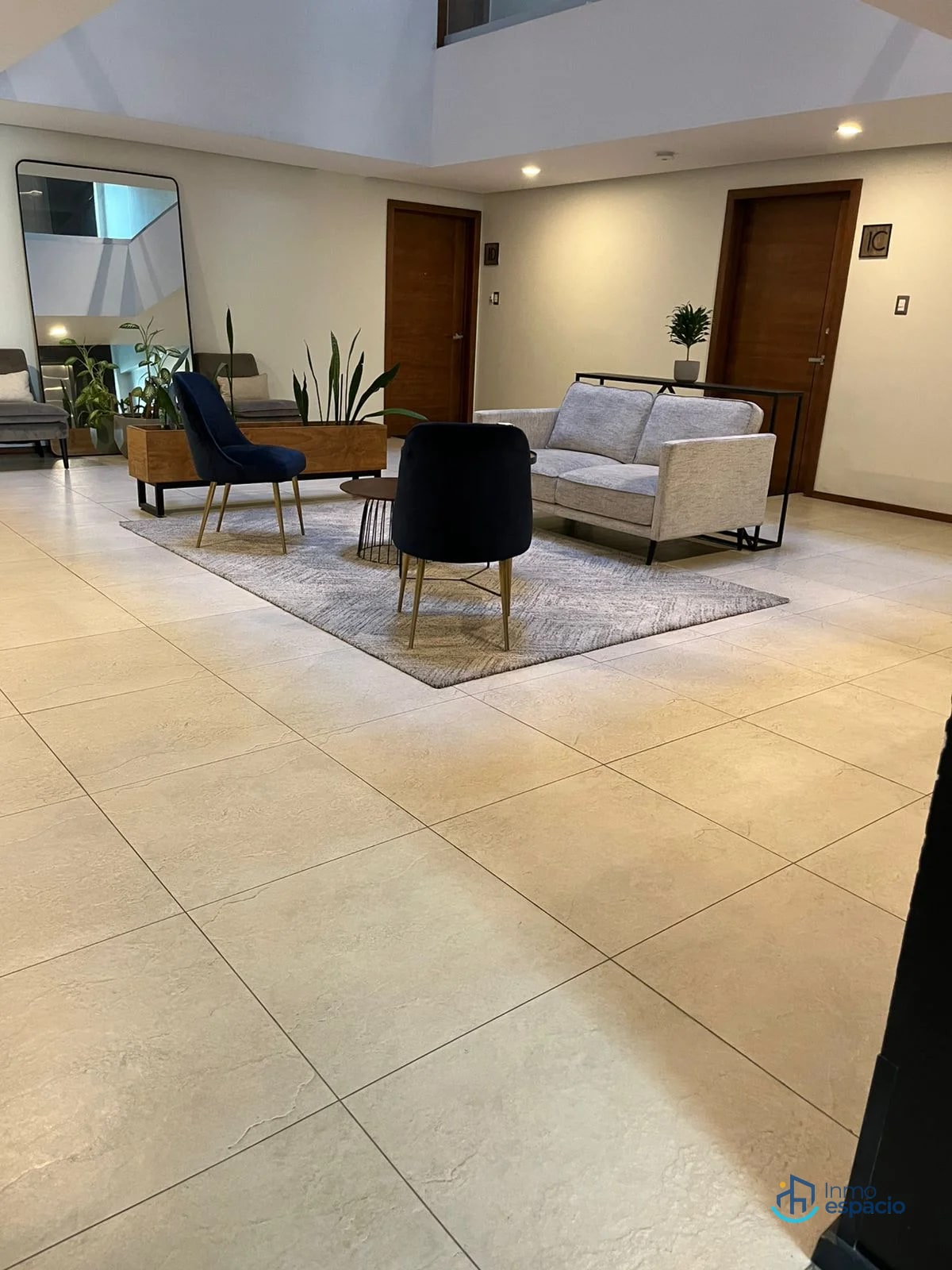 Apartamento amueblado en venta en Vila Flor, Zona 16 - 2