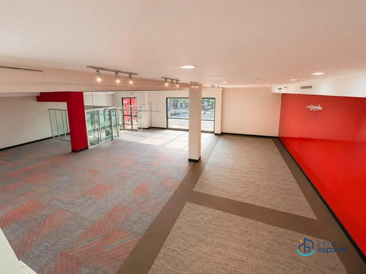 🏢 PROPIEDAD COMERCIAL EN ALQUILER – AVENIDA REFORMA, ZONA 10 — Local en Alquiler en Zona 10, Guatemala, Ciudad — foto 14 de 17