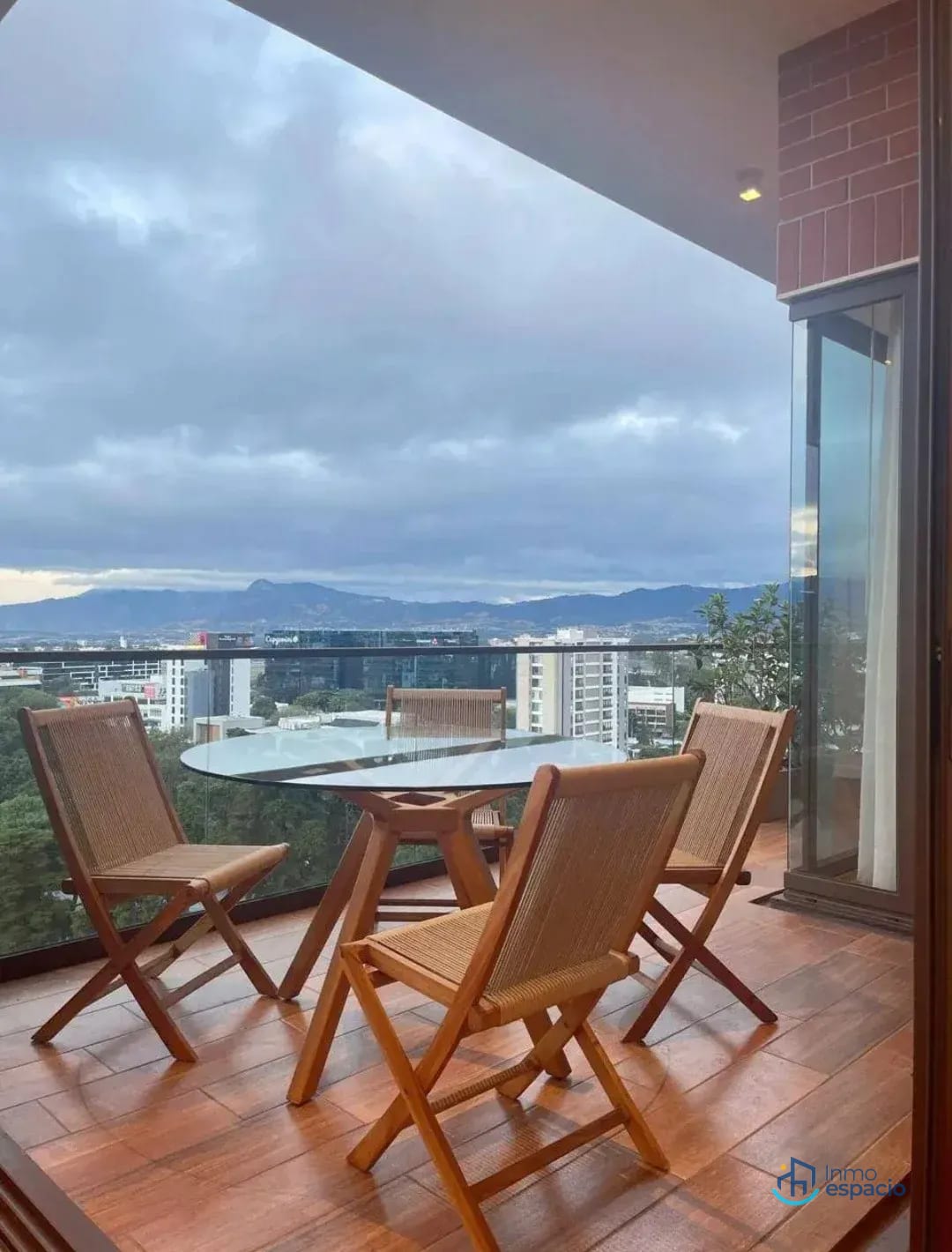 Apartamento en Alquiler – Zona 10 — Apartamento en Alquiler en Lucca, Zona 10, Guatemala, Ciudad — foto 11 de 17
