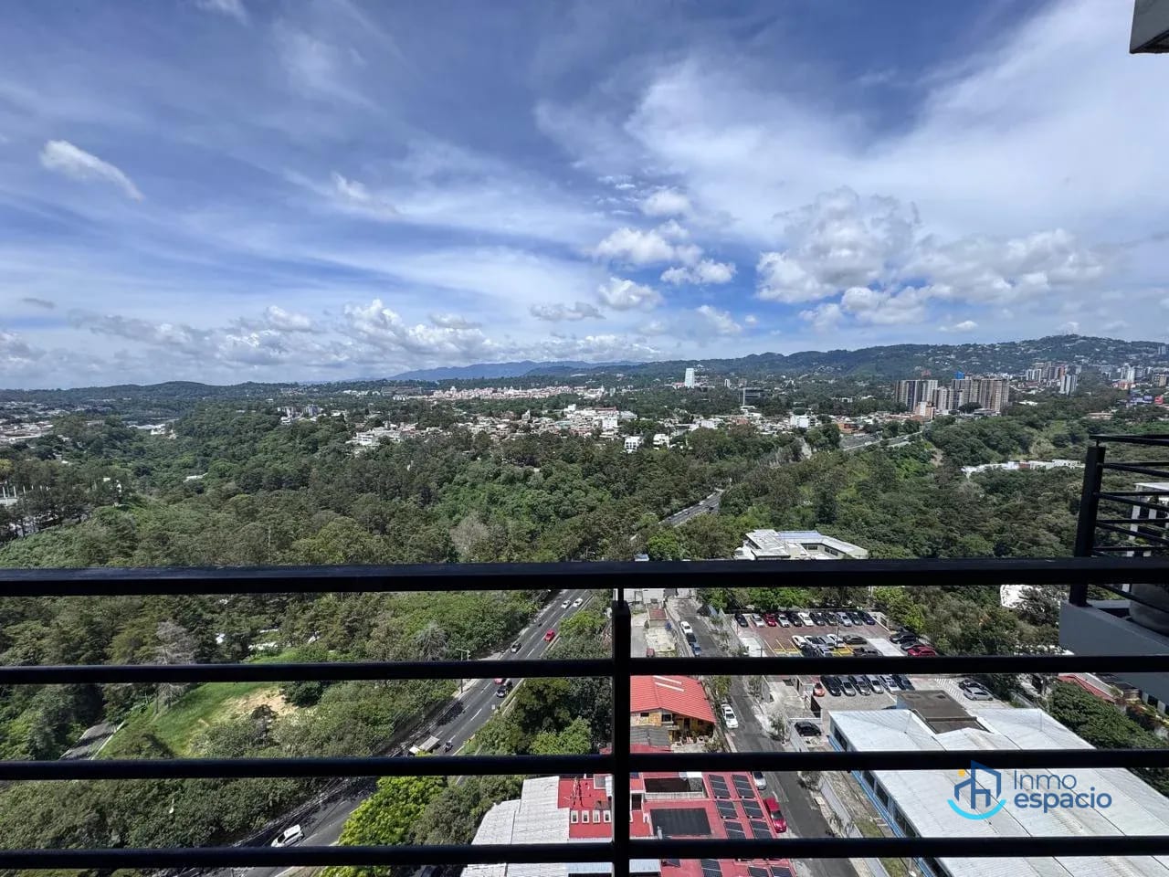 Apartamento en Alquiler | Zona 10 Ciudad Vieja — Apartamento en Alquiler en Ciudad Vieja, Zona 10, Guatemala, Ciudad — foto 3 de 8