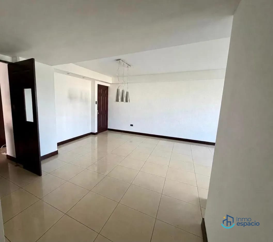 Apartamento en alquiler - Zona 16 — Apartamento en Alquiler en San Isidro, Zona 16, Guatemala, Ciudad — foto 2 de 6