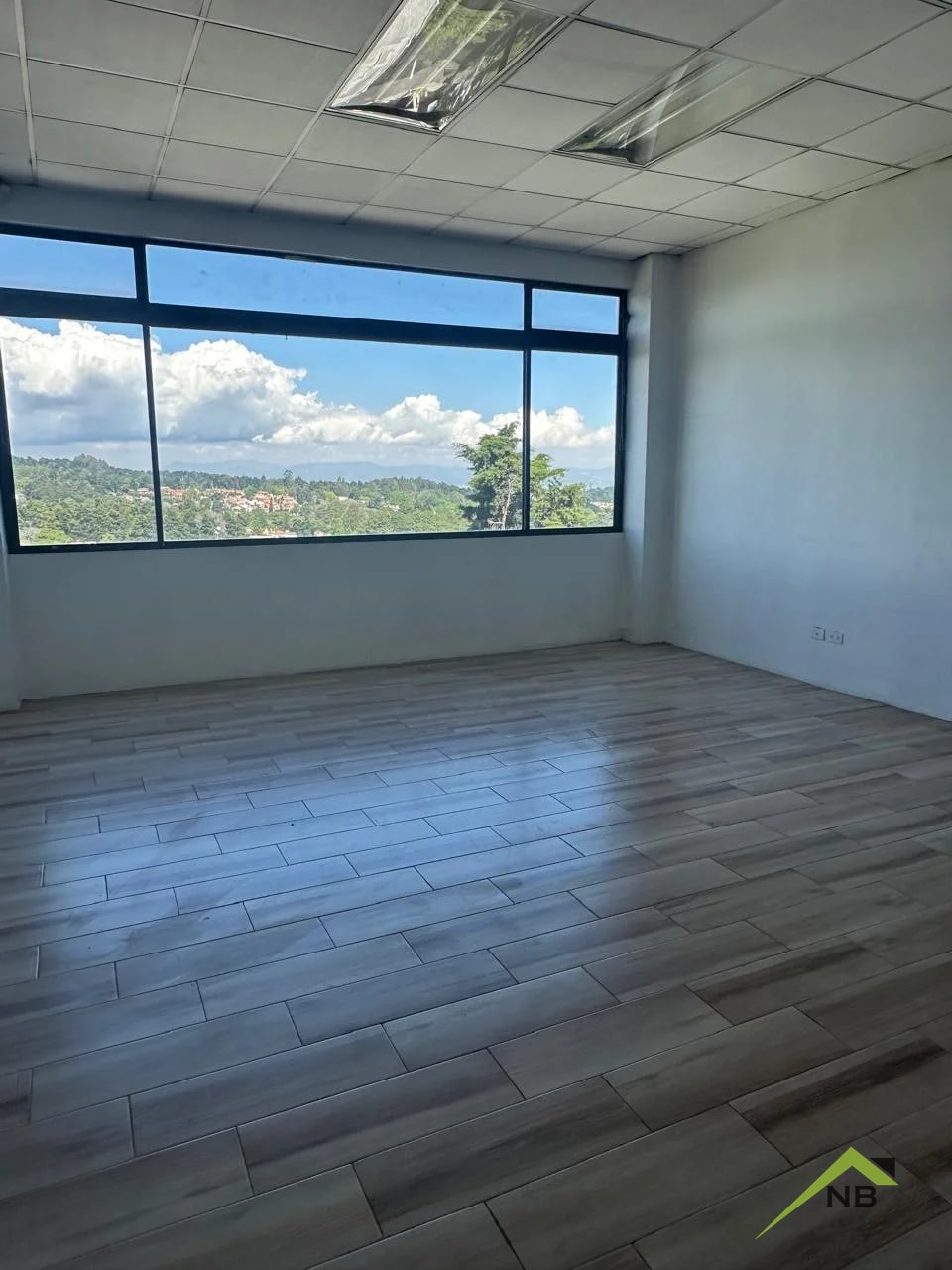Amplio espacio Comercial en Km 16.5 Carretera a El Salvador - 7