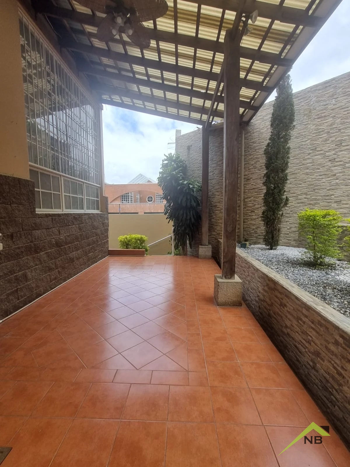 Casa de 3 niveles en Renta Elgin Zona 13 - 3