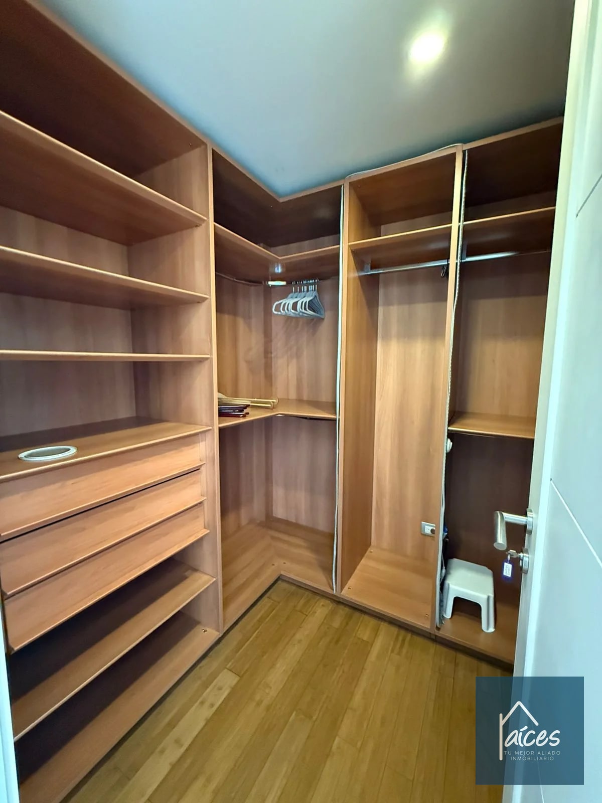 Apartamento en renta ATRIUM Zona 10 (D) - 12