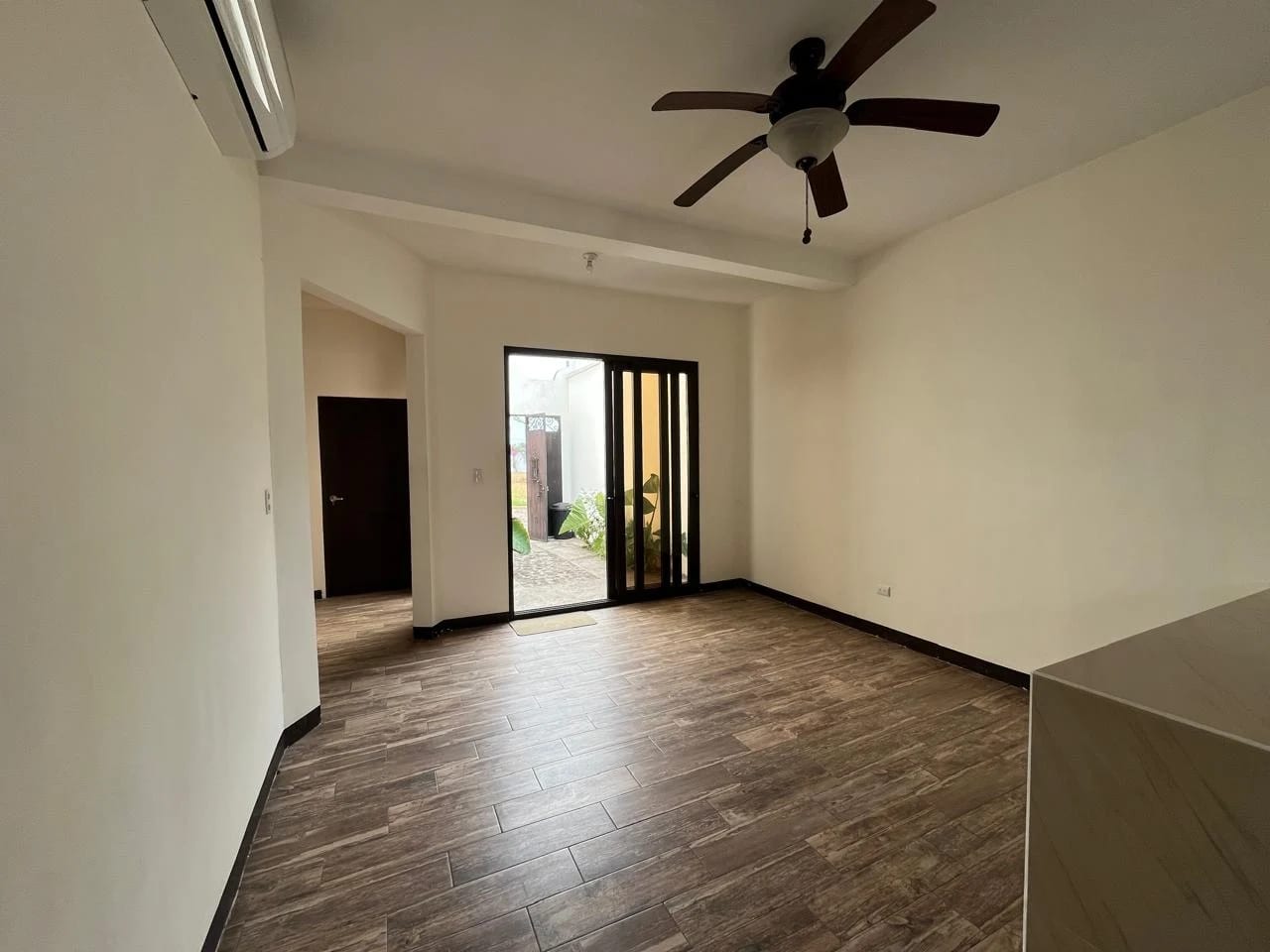 CASA EN VENTA EN PASIFIC GARDENS — Casa en Venta en Escuintla, Escuintla — foto 3 de 5