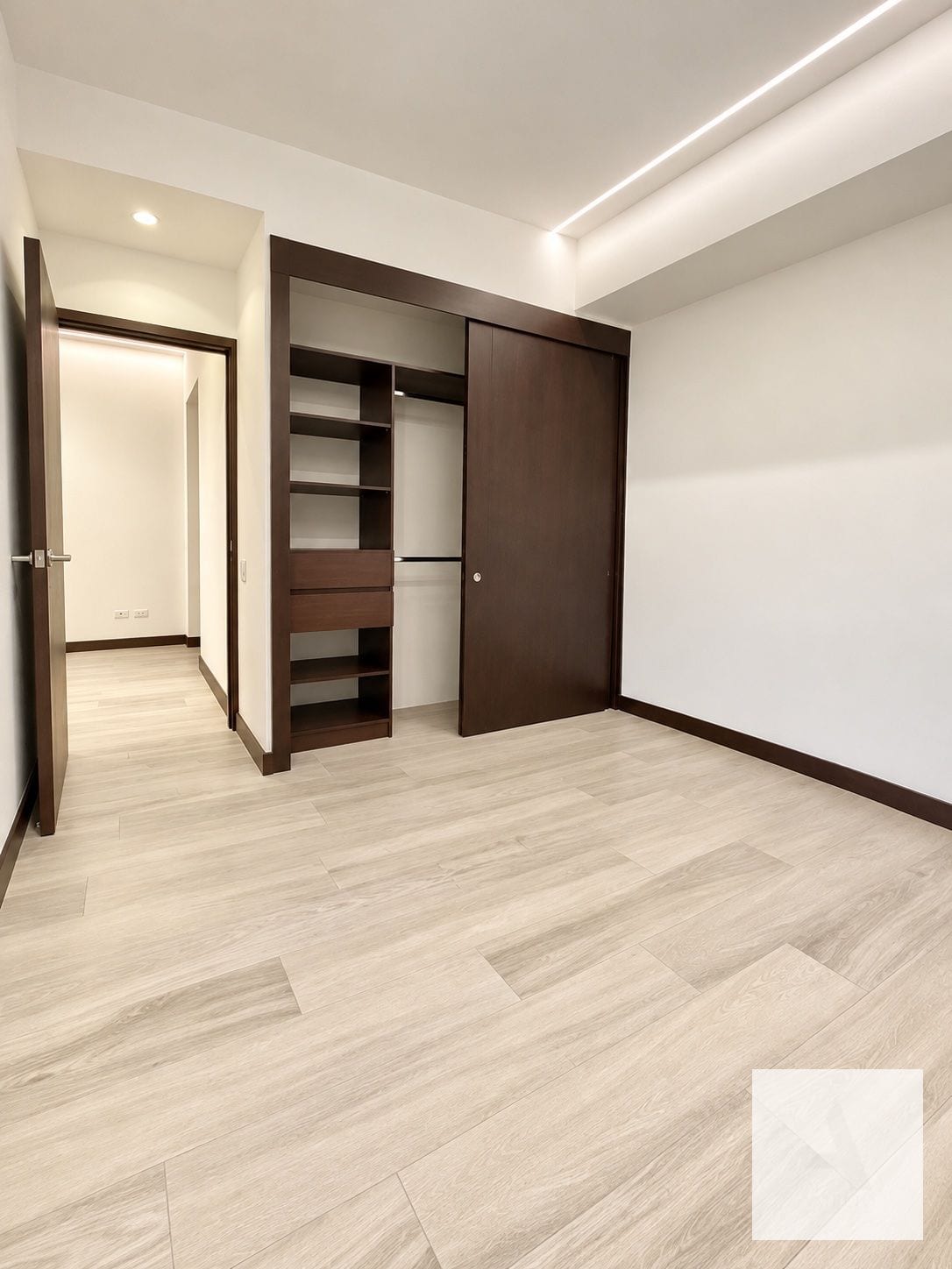 Invierte en Z.14 | Apartamento Rentado en Edificio Novus 3 hab. — Apartamento en Venta en Novus, Zona 14, Guatemala, Ciudad — foto 3 de 6