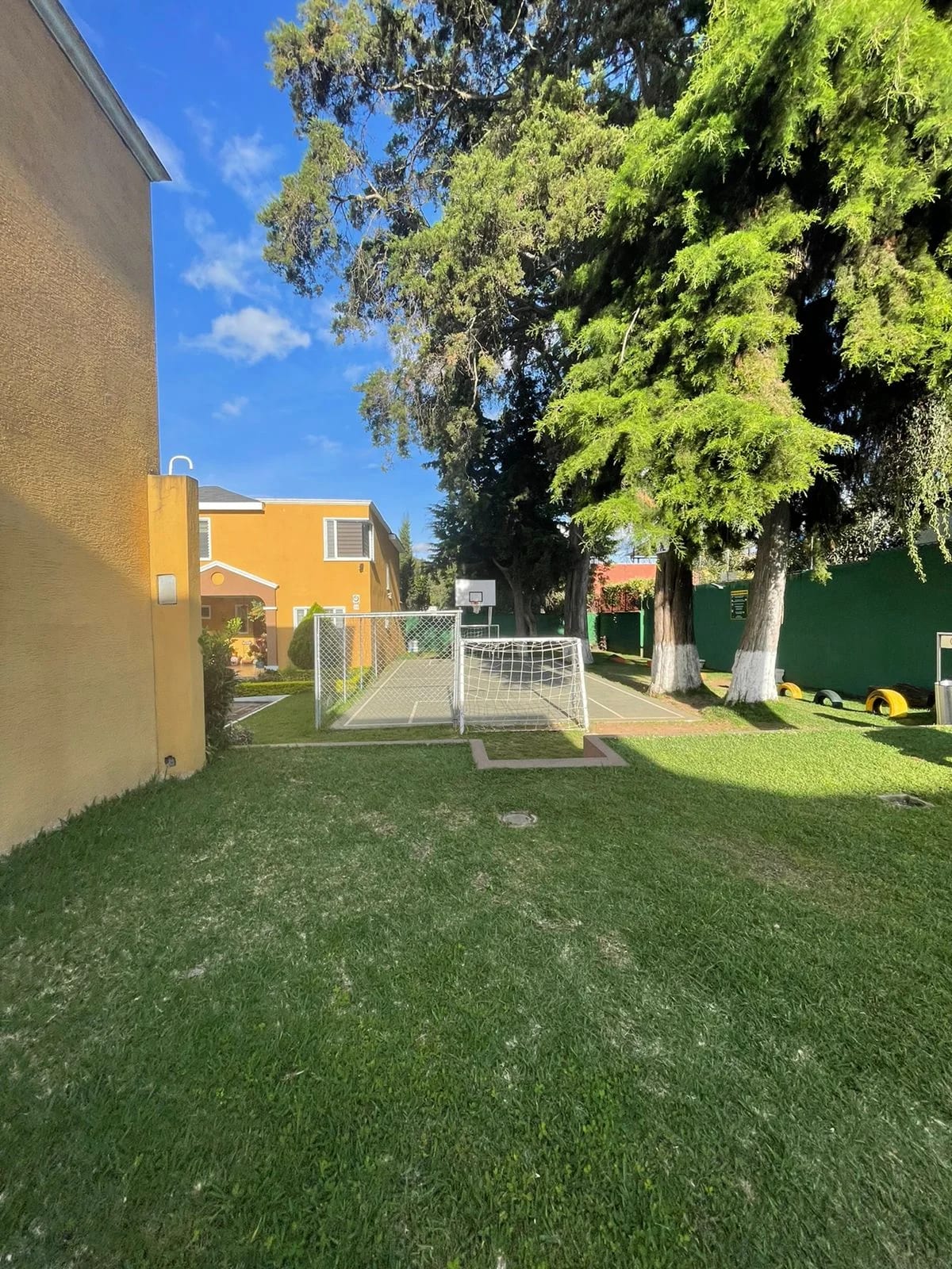 CASA EN VENTA EN CONDOMINIO BOSQUES DE SAN MARINO, ZONA 8 DE MIXCO — Casa en Venta en Zona 8 Mixco, Guatemala, Ciudad — foto 10 de 17