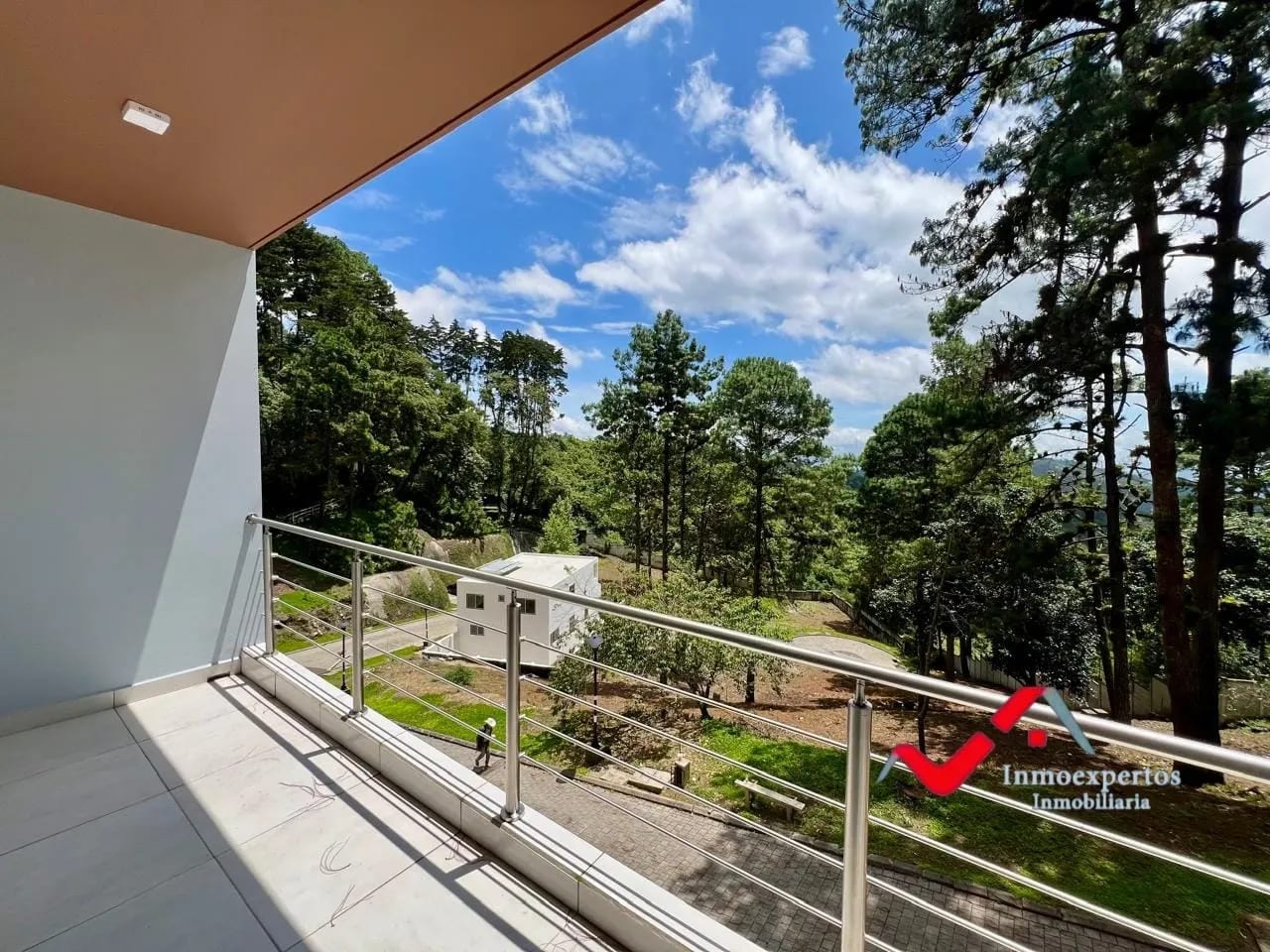 CASA EN VENTA EN ZONA 16 — Casa en Venta en Zona 16, Guatemala, Ciudad — foto 10 de 17