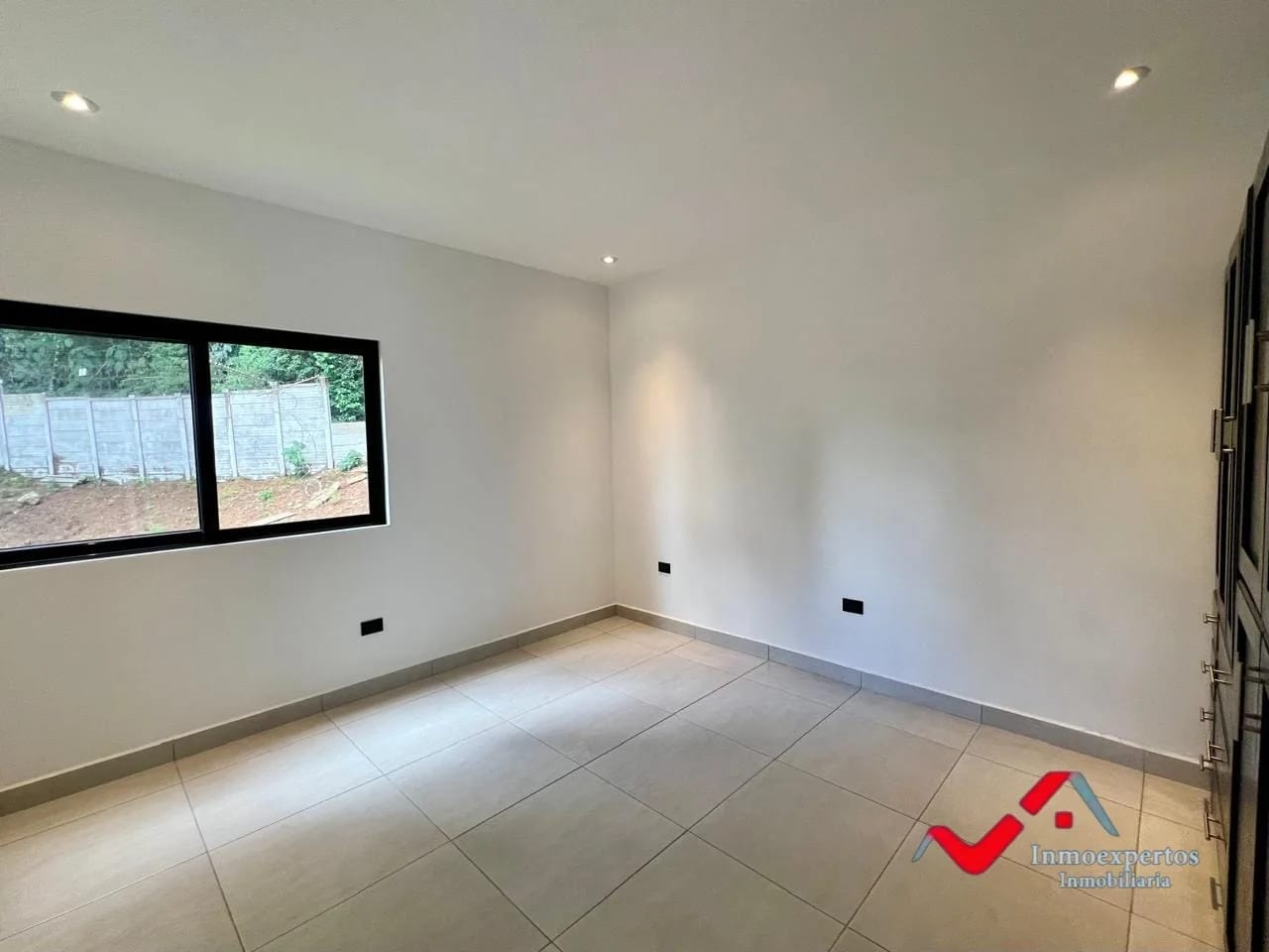 CASA EN VENTA EN ZONA 16 — Casa en Venta en Zona 16, Guatemala, Ciudad — foto 13 de 17